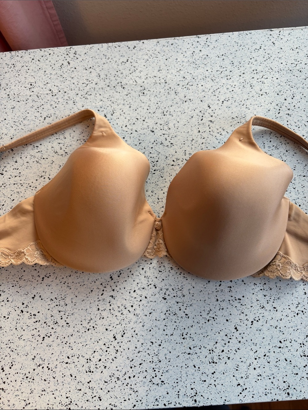 Maidenform underwire soft lightly padded soft cups 34DD beige tan lace